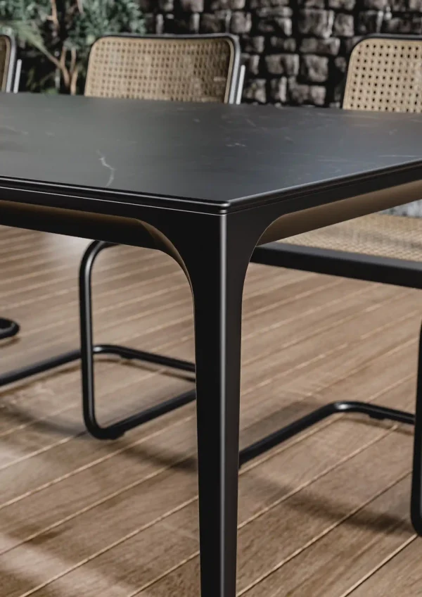 场景1 TB Series dining table
